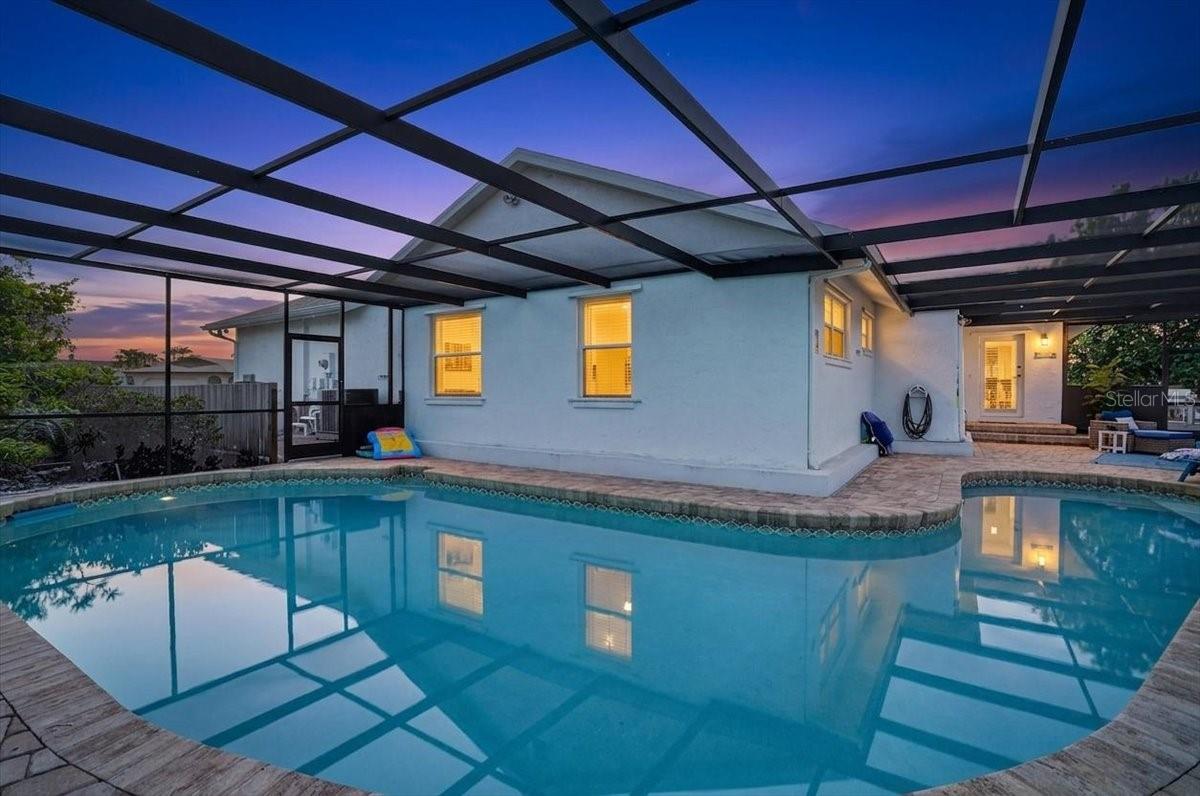 5016 Mangrove Point Rd, Bradenton, FL 34210 photo