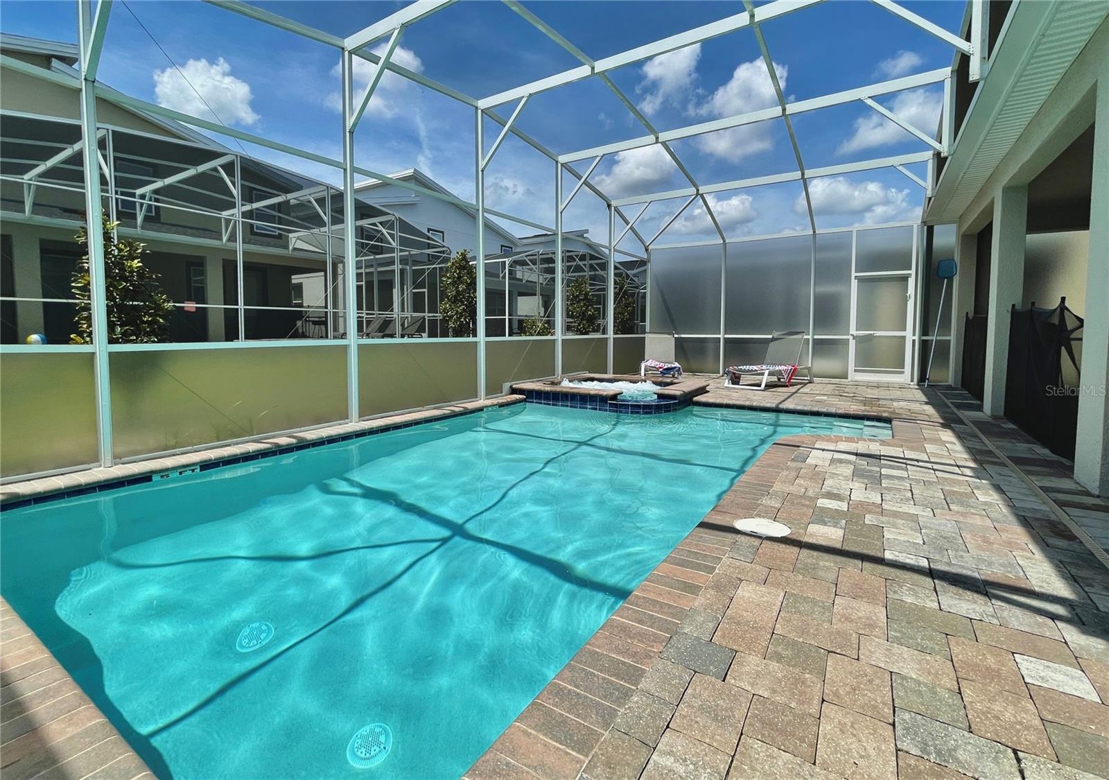830 Drop Shot Dr, Davenport, FL 33896 photo