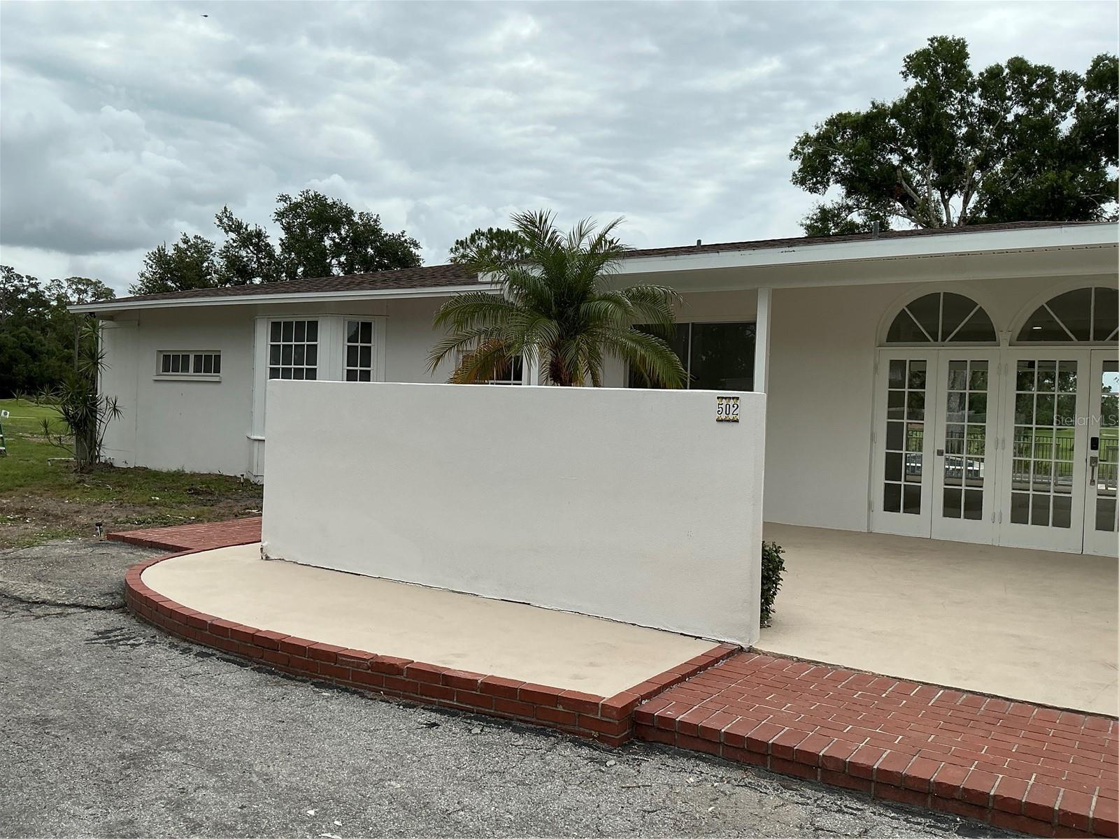 502 Magellan Dr, Sarasota, FL 34243 photo