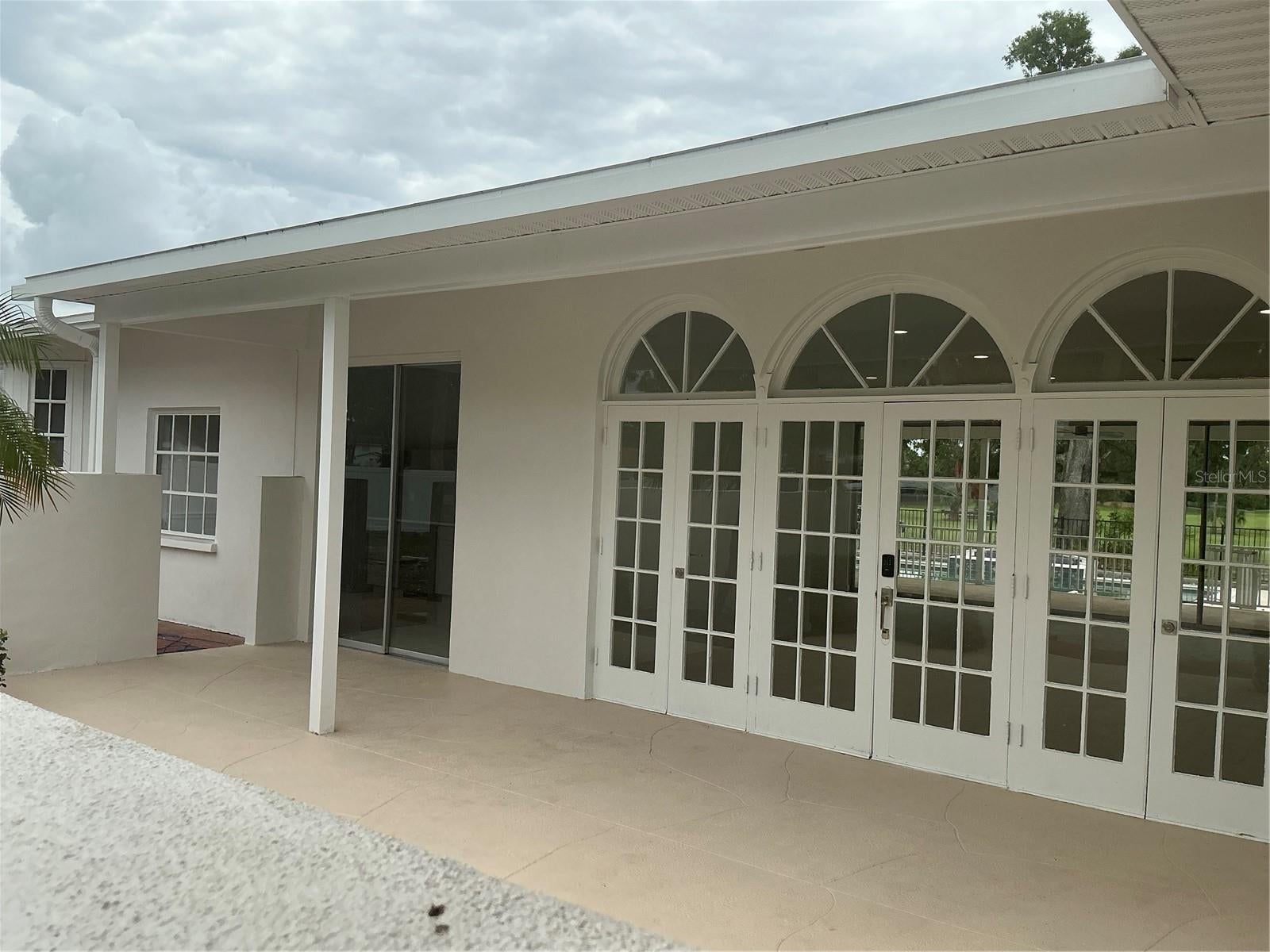 502 Magellan Dr, Sarasota, FL 34243 photo