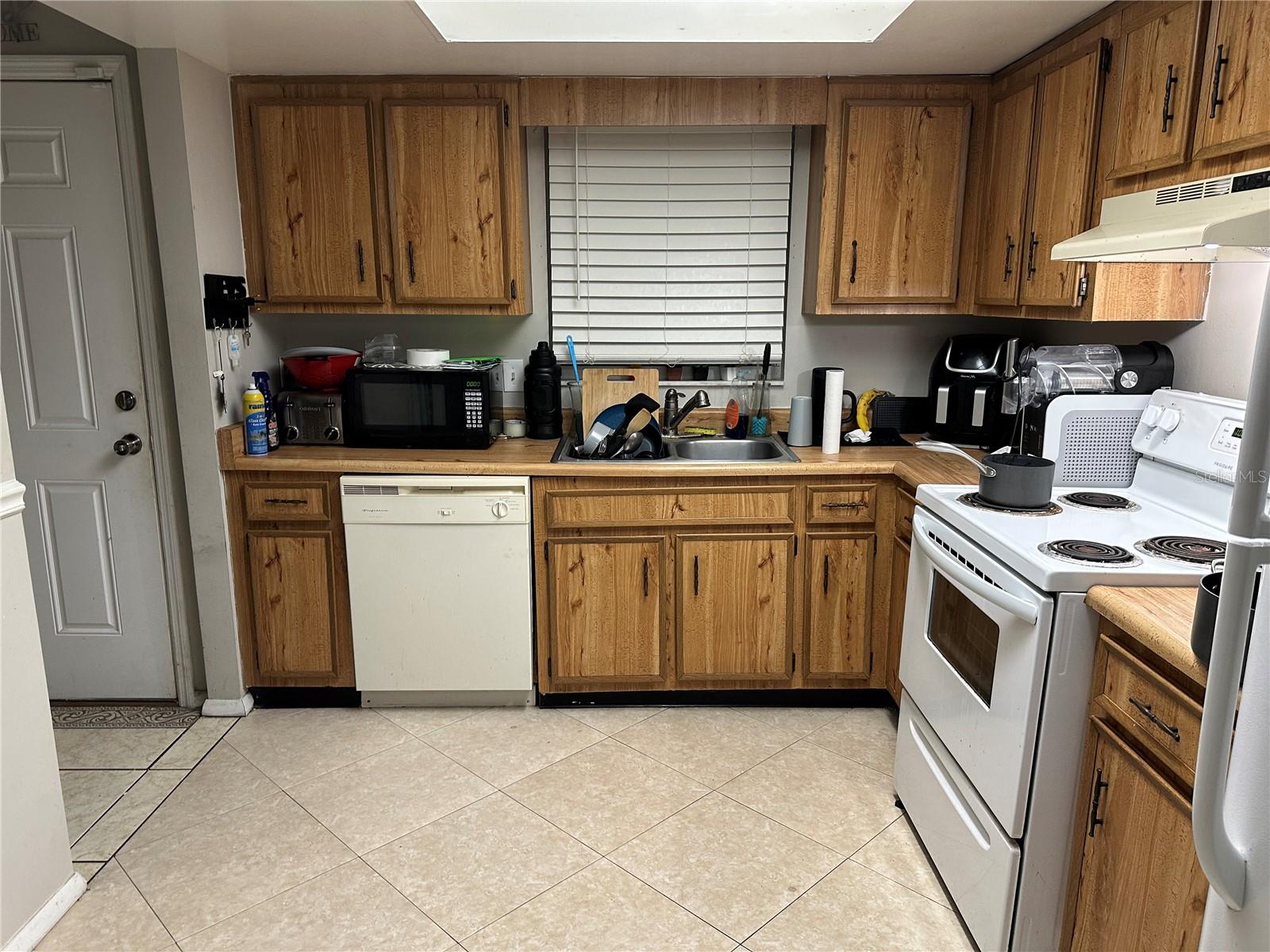 2513 Rio Pinar Lake Blvd, Orlando, FL 32822 photo