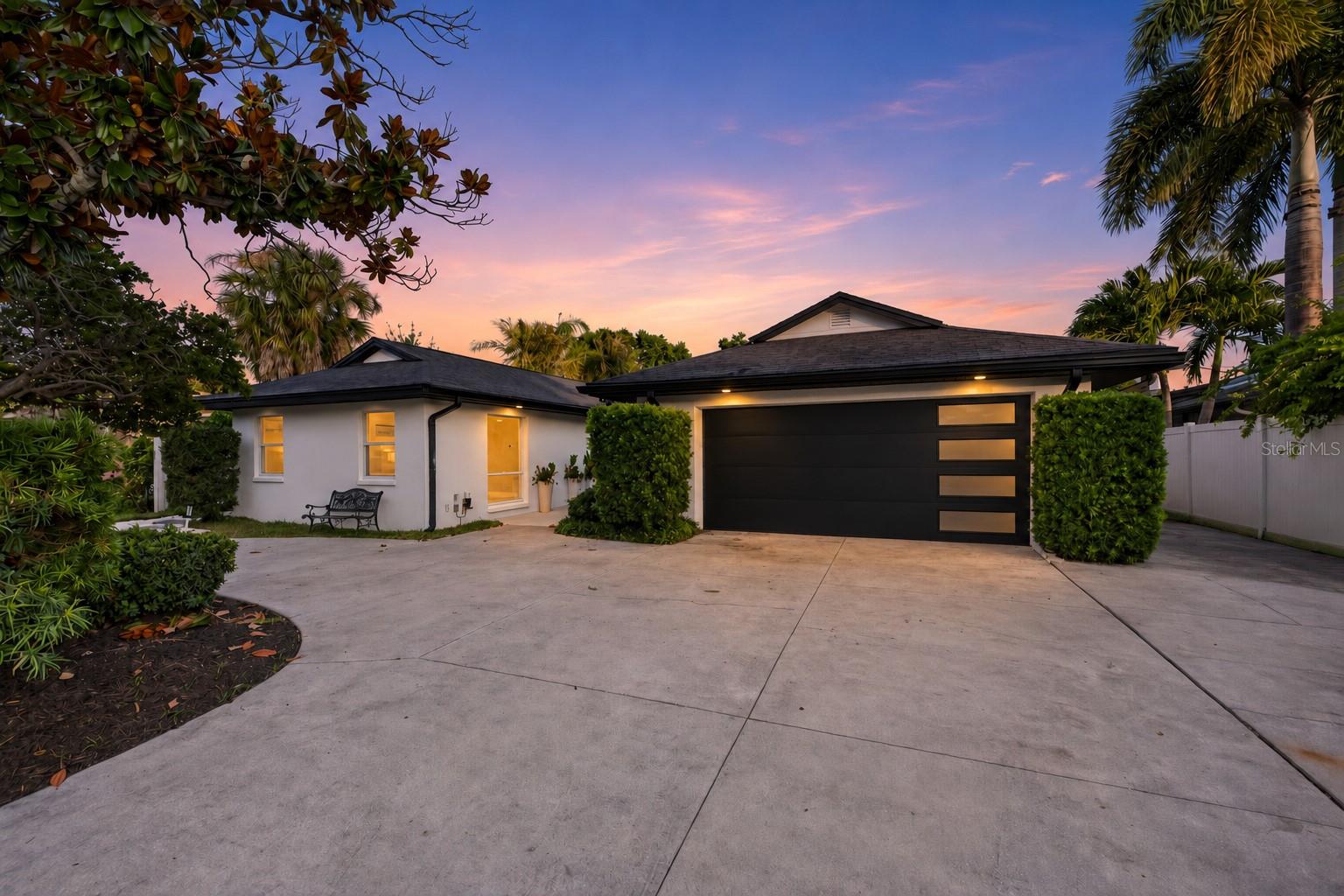 219 Miramar Blvd, Saint Petersburg, FL 33704