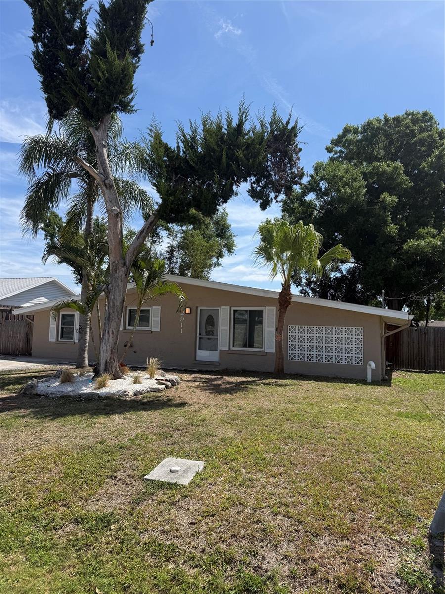 2911 Pafko Dr, Sarasota, FL 34232 photo