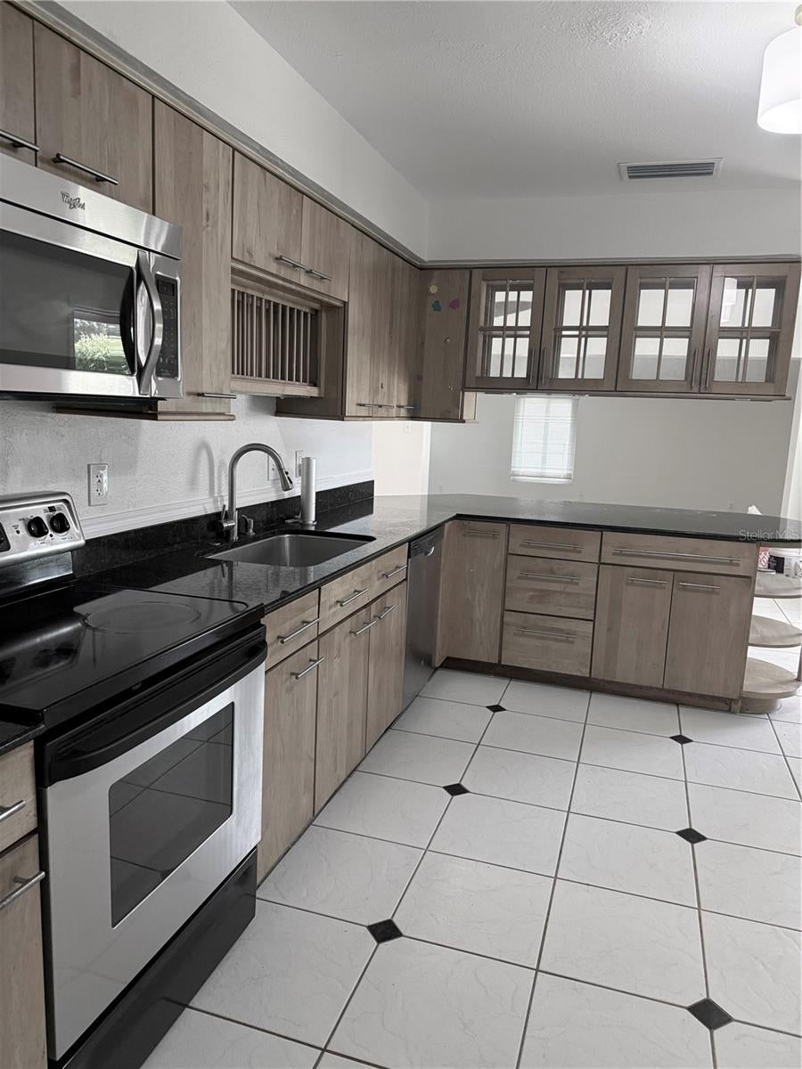 2911 Pafko Dr, Sarasota, FL 34232 photo
