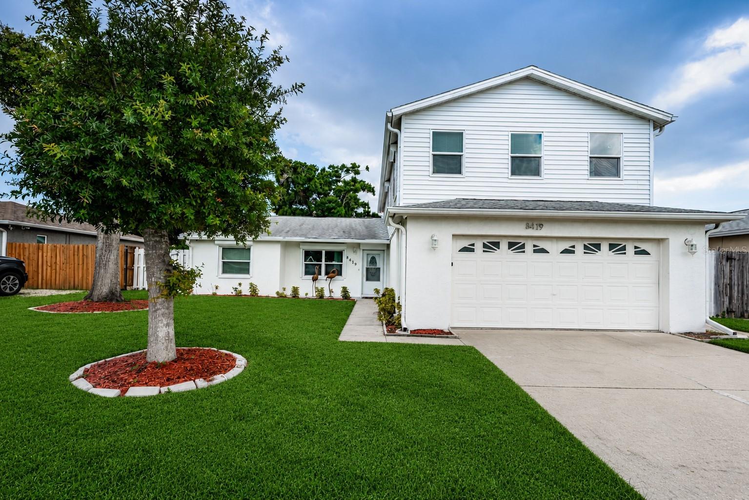 8419 125 Pl, Largo, FL 33773