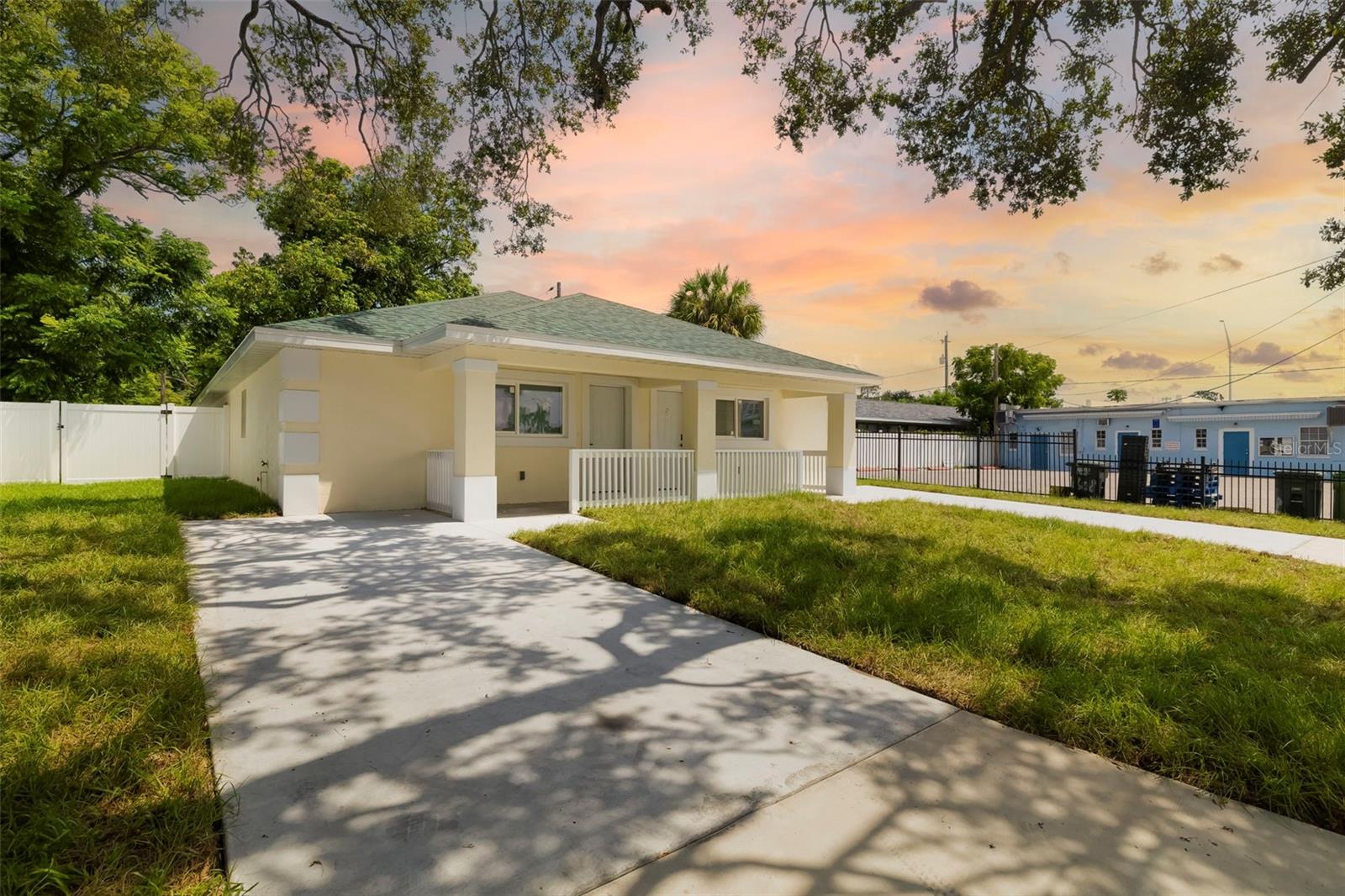 1414 17 Ave #A AND B, Bradenton, FL 34205 photo