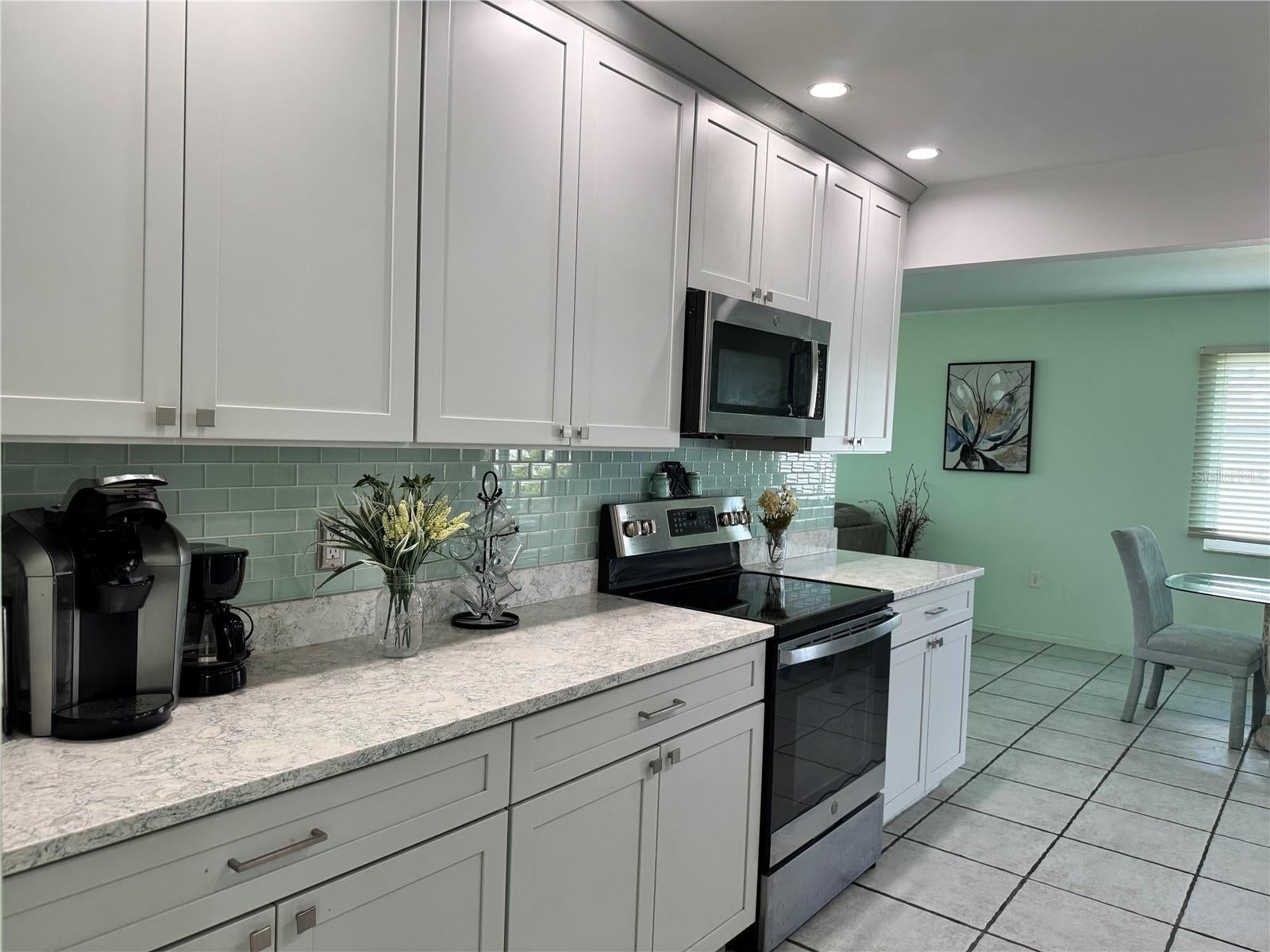 1048 Porpoise Rd, Venice, FL 34293 photo