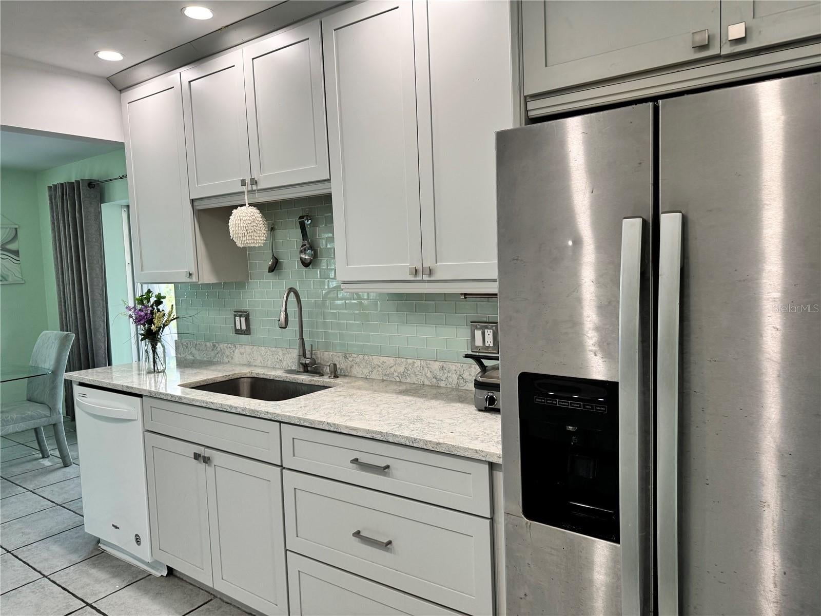 1048 Porpoise Rd, Venice, FL 34293 photo