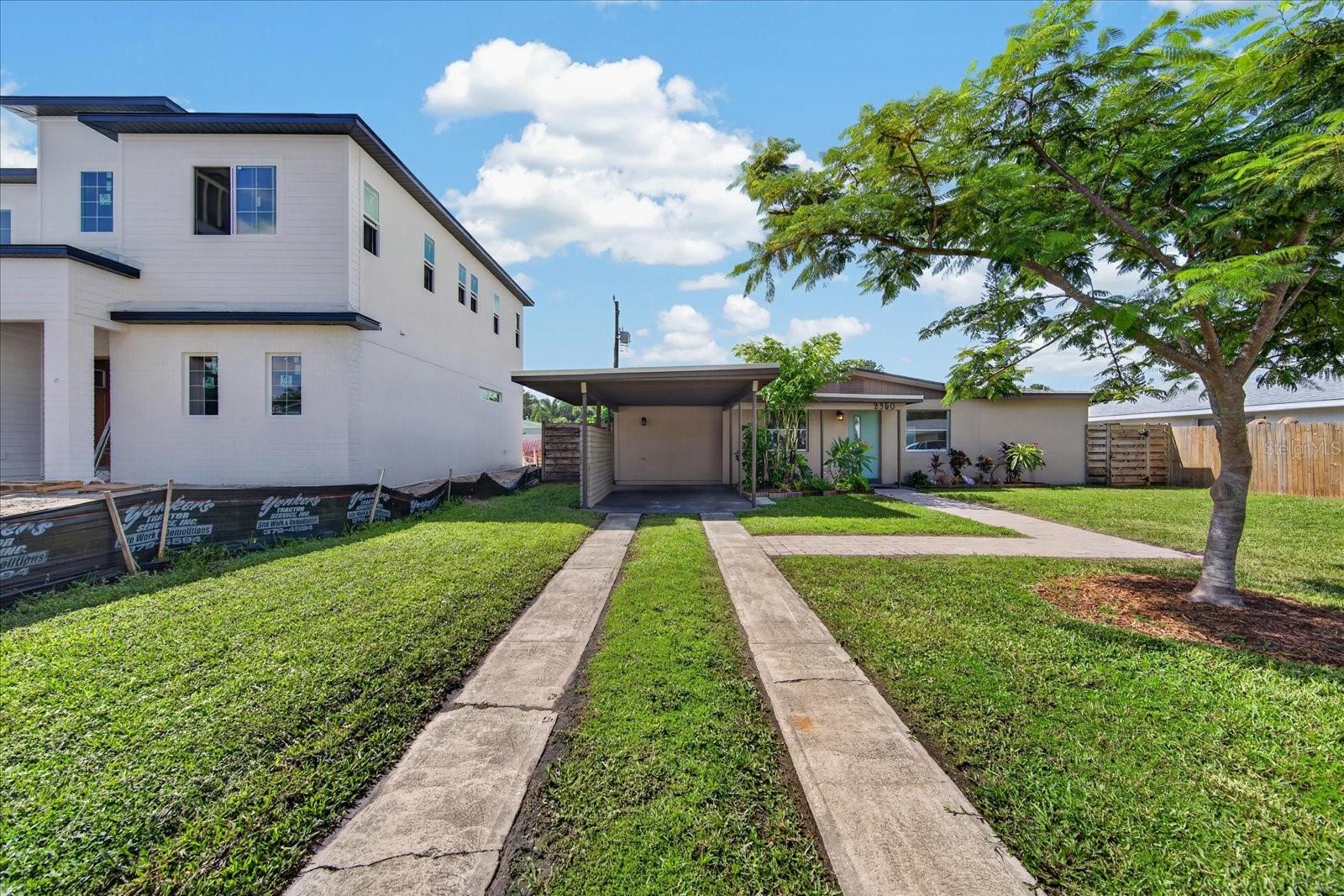 2350 Loma Linda St, Sarasota, FL 34239 photo