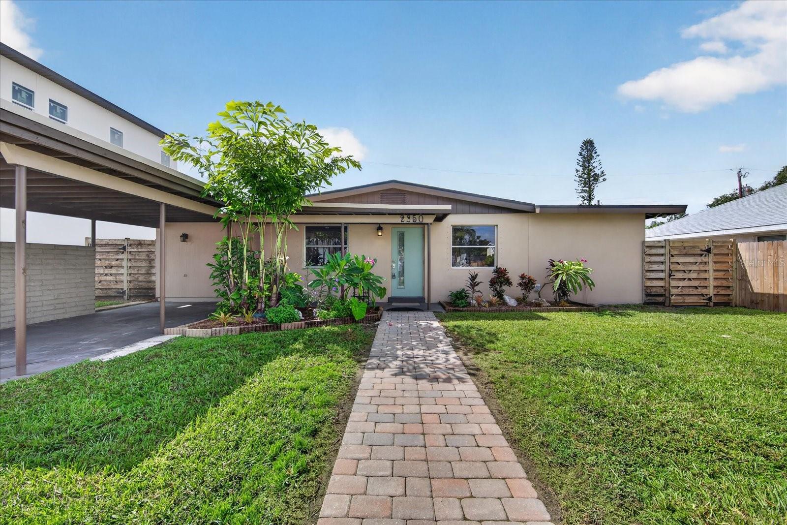 2350 Loma Linda St, Sarasota, FL 34239 photo