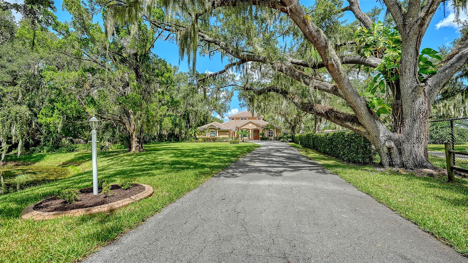 8424 Coash Rd, Sarasota, FL 34241 photo