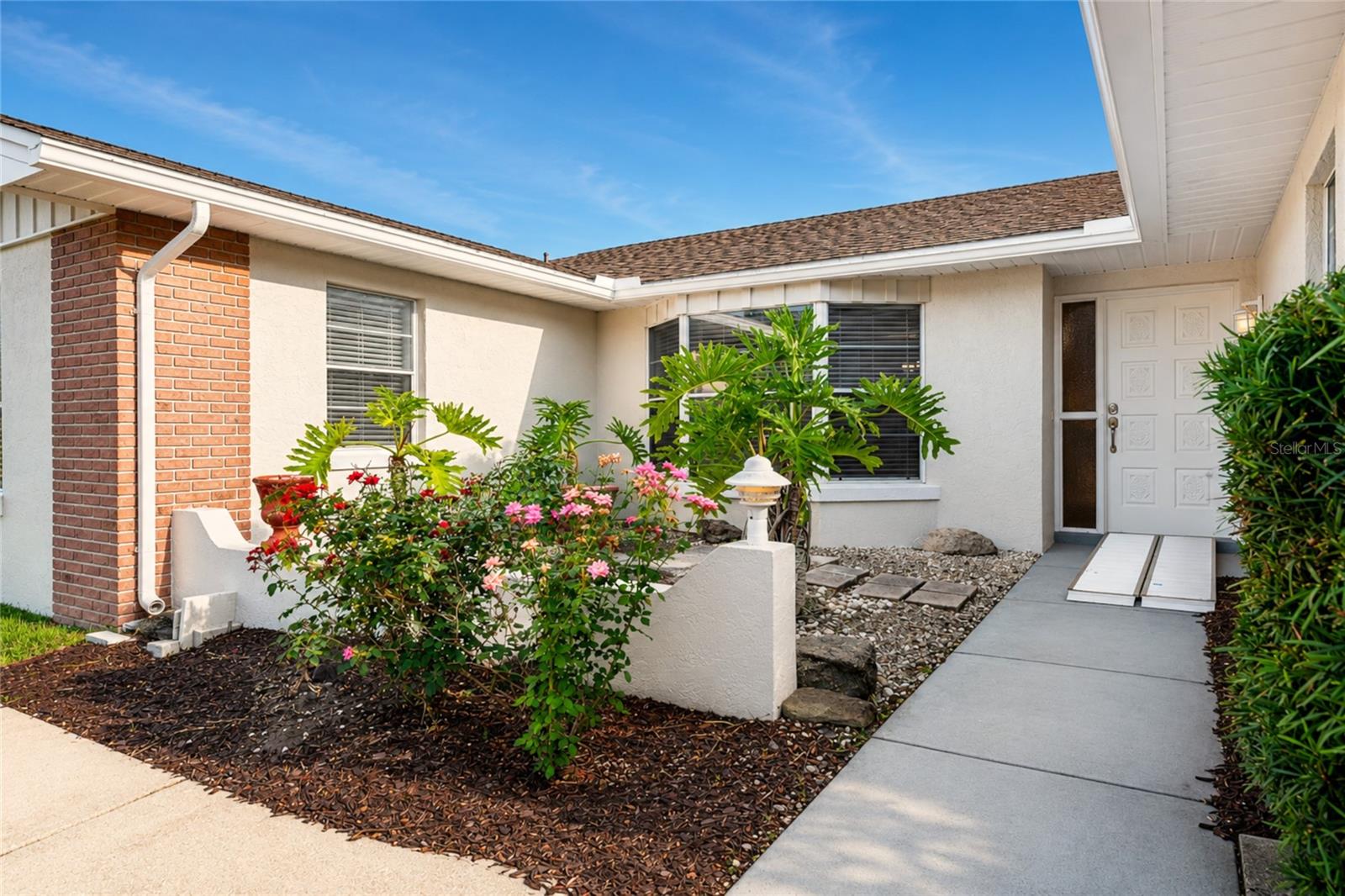 10 Felicia Ct, Palm Coast, FL 32137 photo