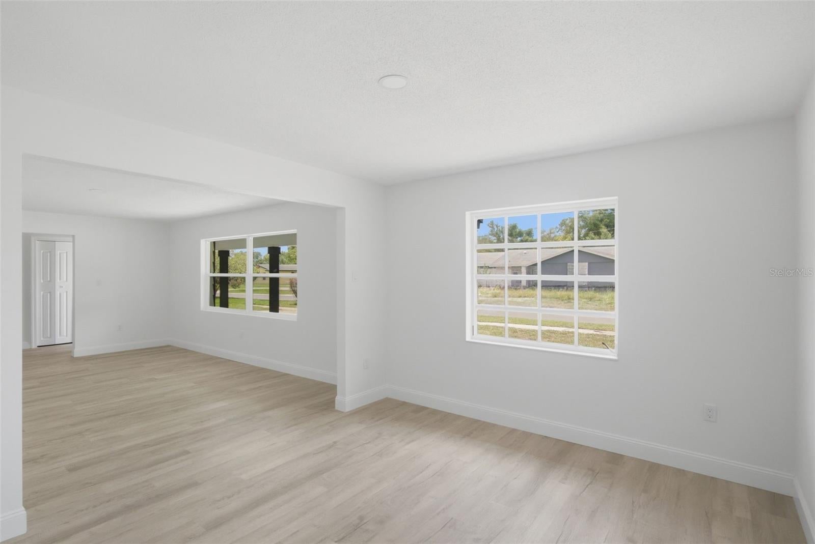 2733 Castle Oak Ave, Orlando, FL 32808 photo