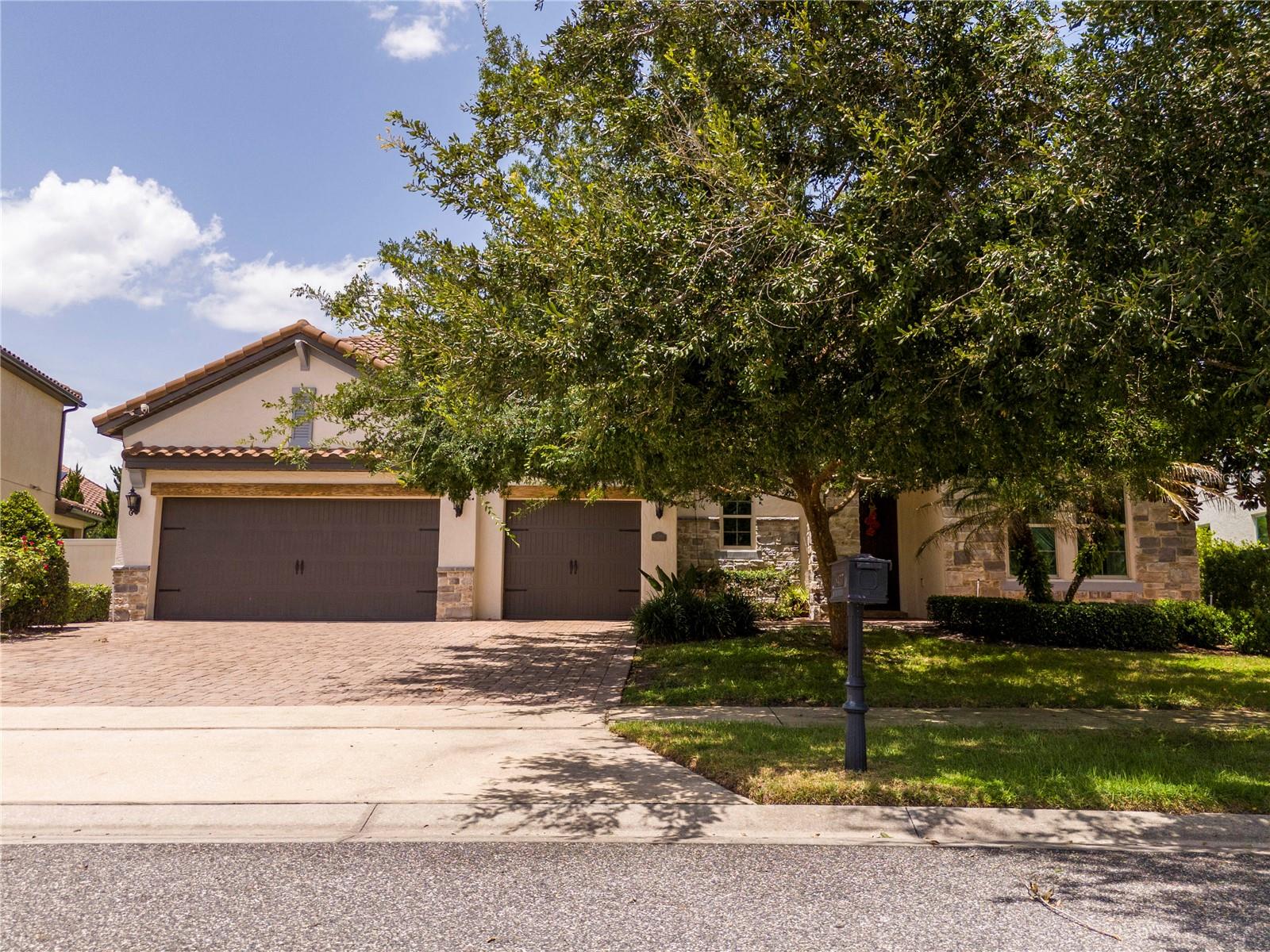8457 Morehouse Dr, Orlando, FL 32836