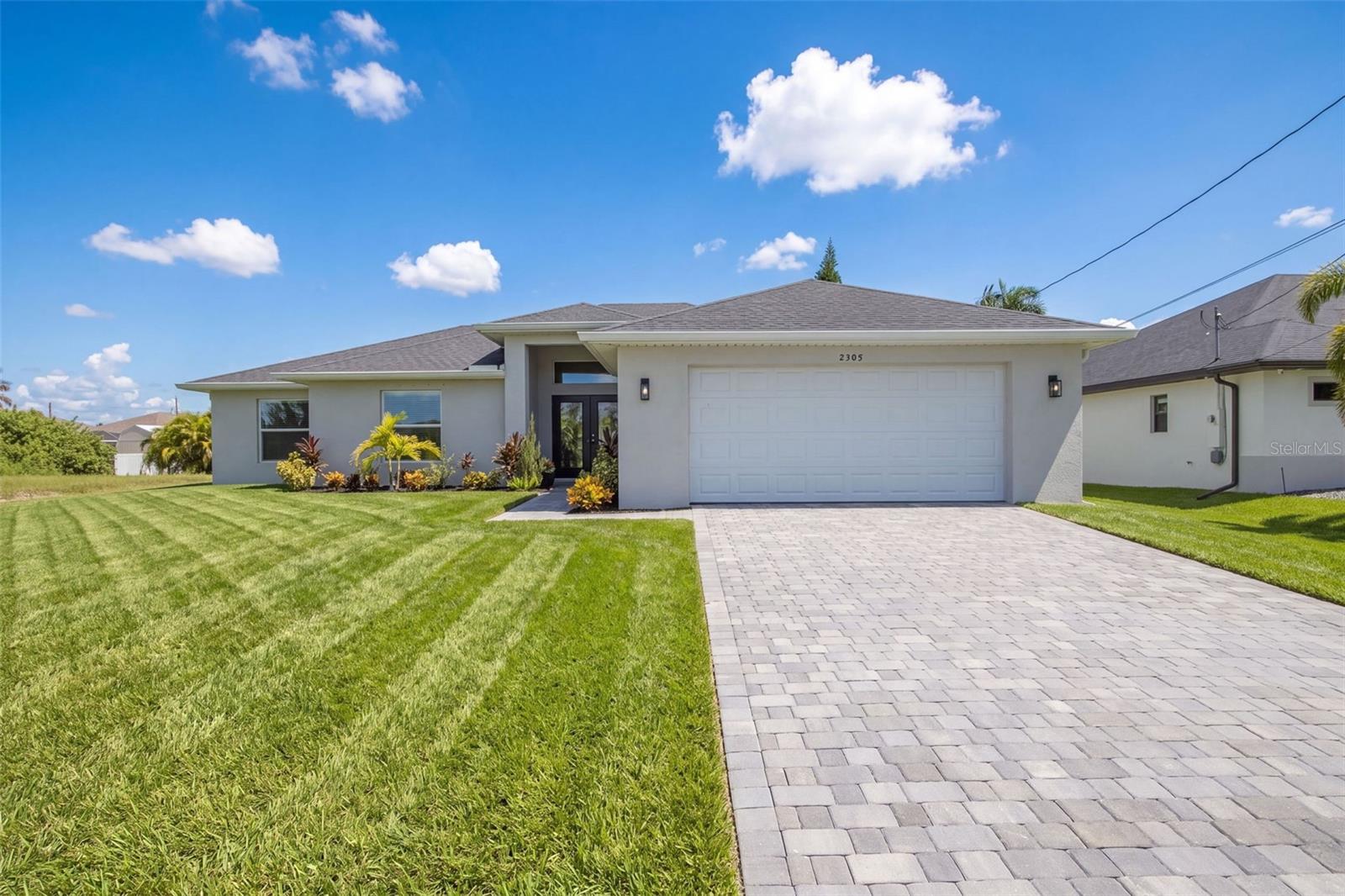 2305 34 Ave, Cape Coral, FL 33993