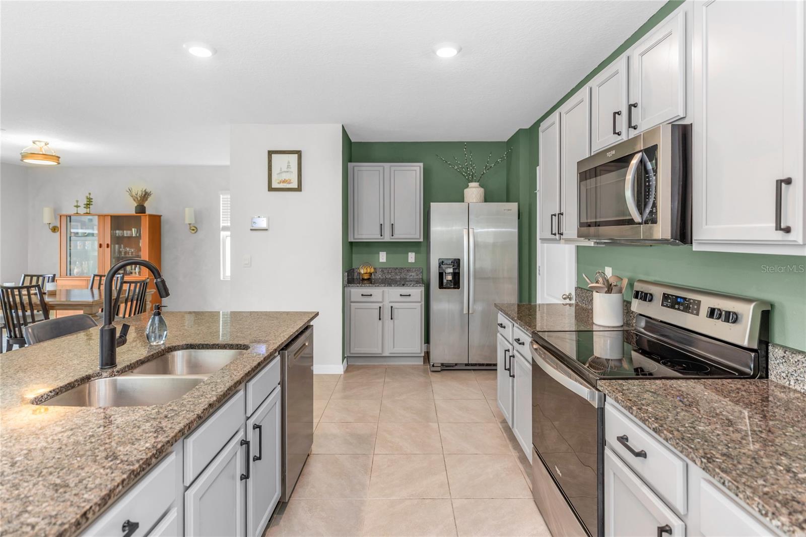 3758 Sungrove Cir, Sanford, FL 32771 photo