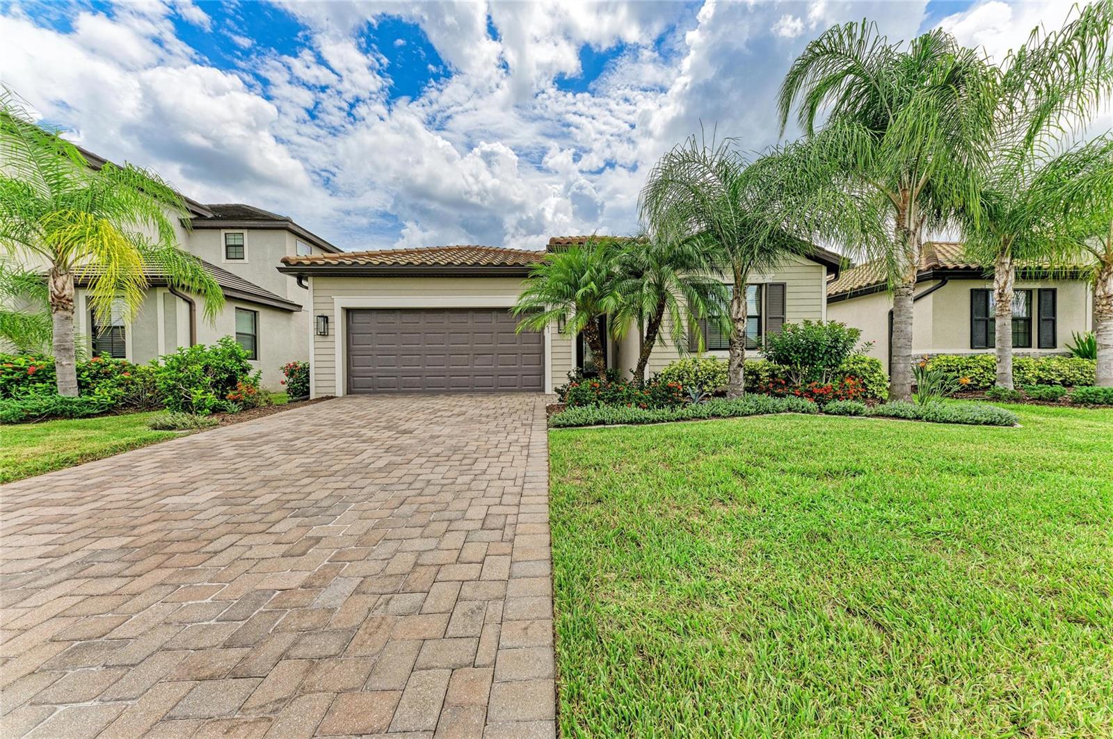 621 Fire Bush Ct, Bradenton, FL 34212
