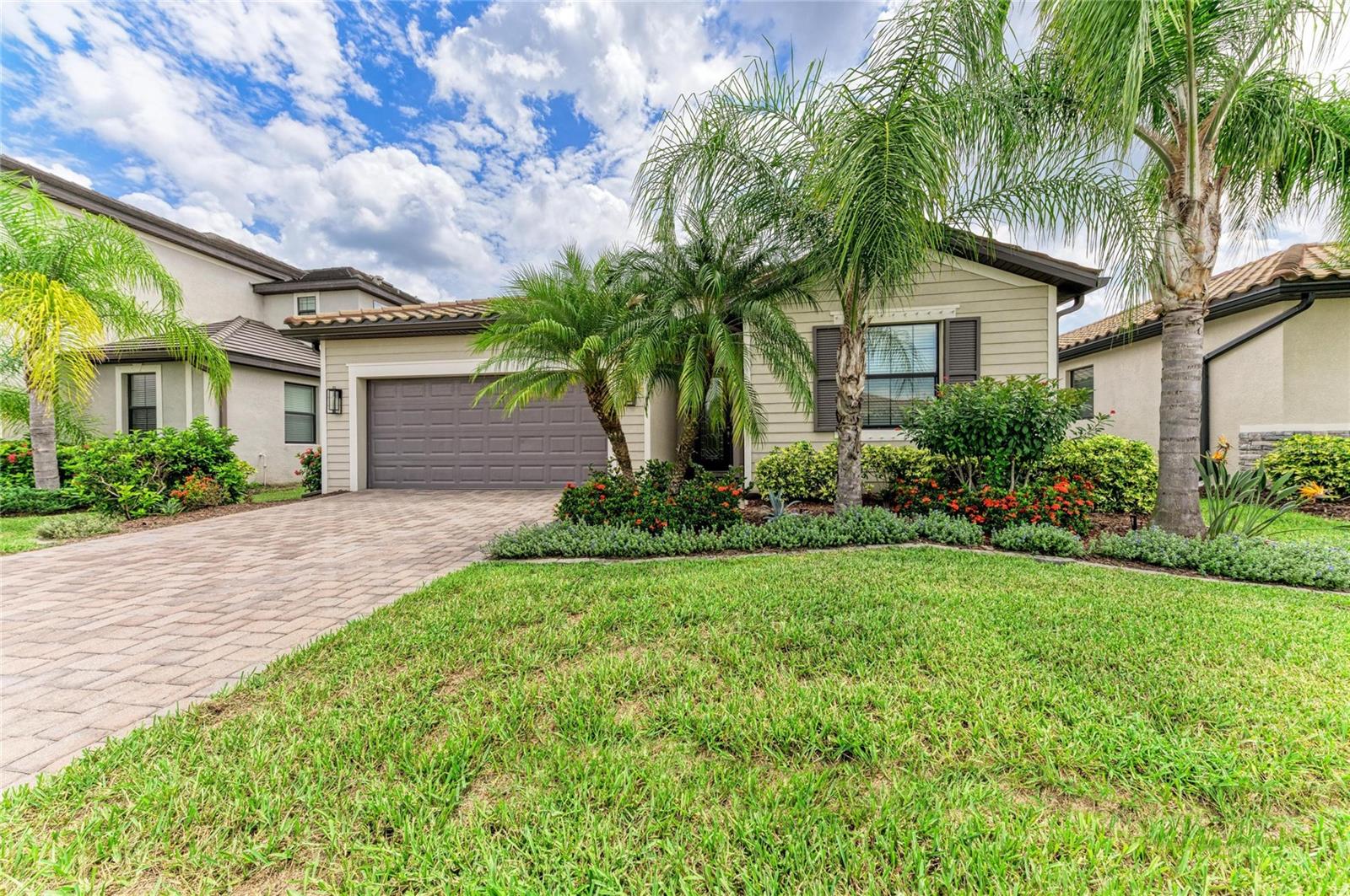 621 Fire Bush Ct, Bradenton, FL 34212 photo
