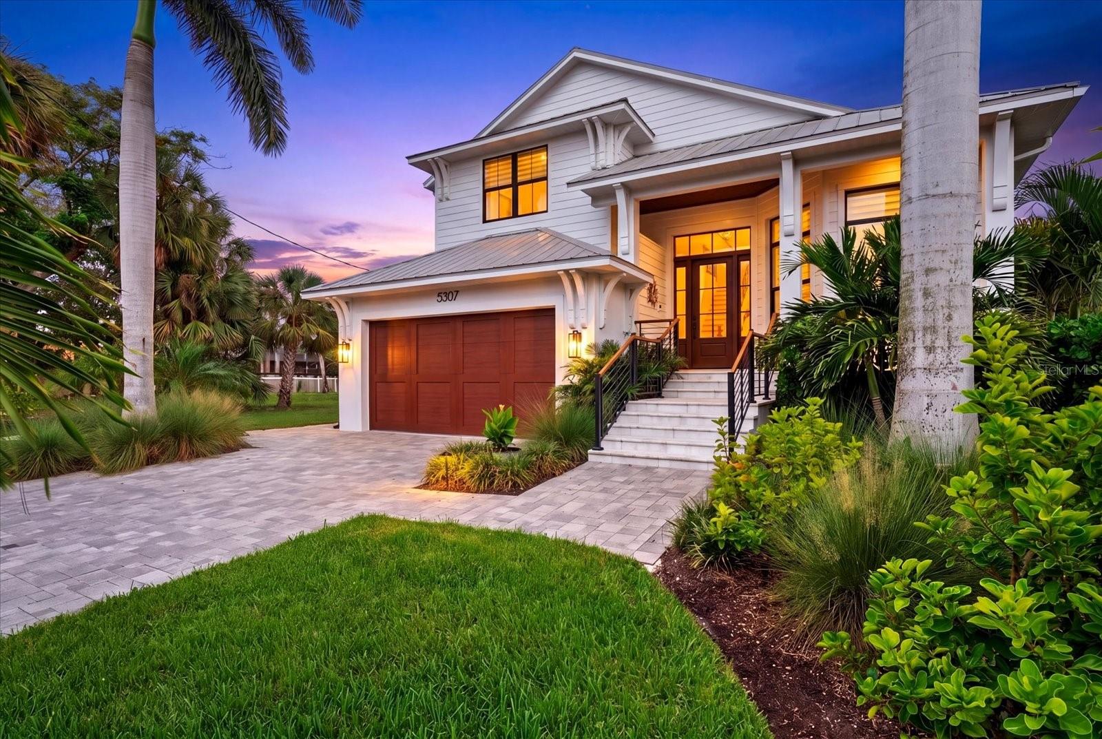 5307 Avenida De Mare, Sarasota, FL 34242