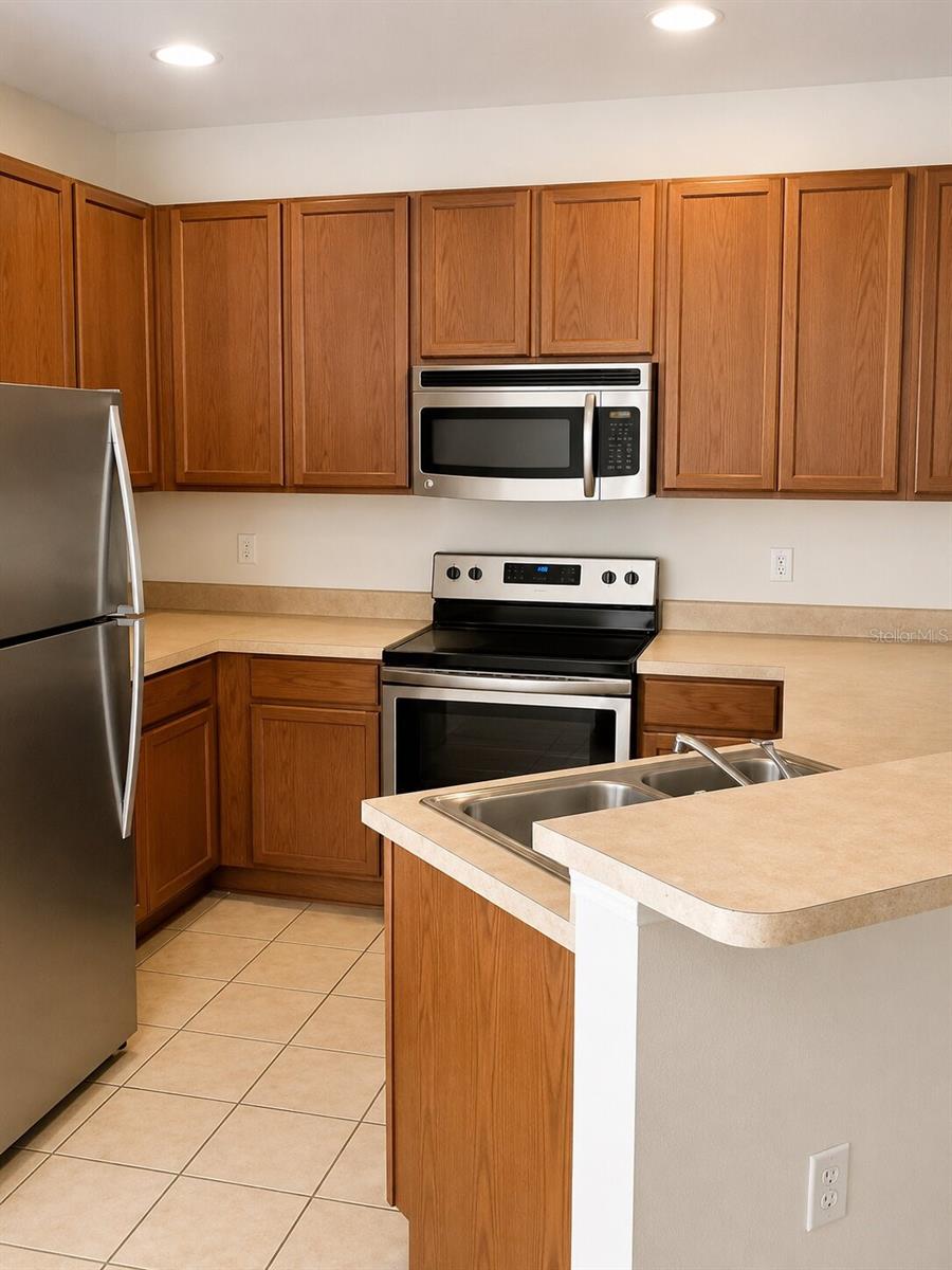 2543 Kent Cir, Kissimmee, FL 34758 photo