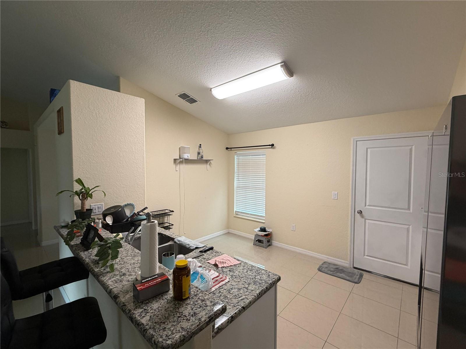 14220 Spring Hill Dr, Spring Hill, FL 34609 photo
