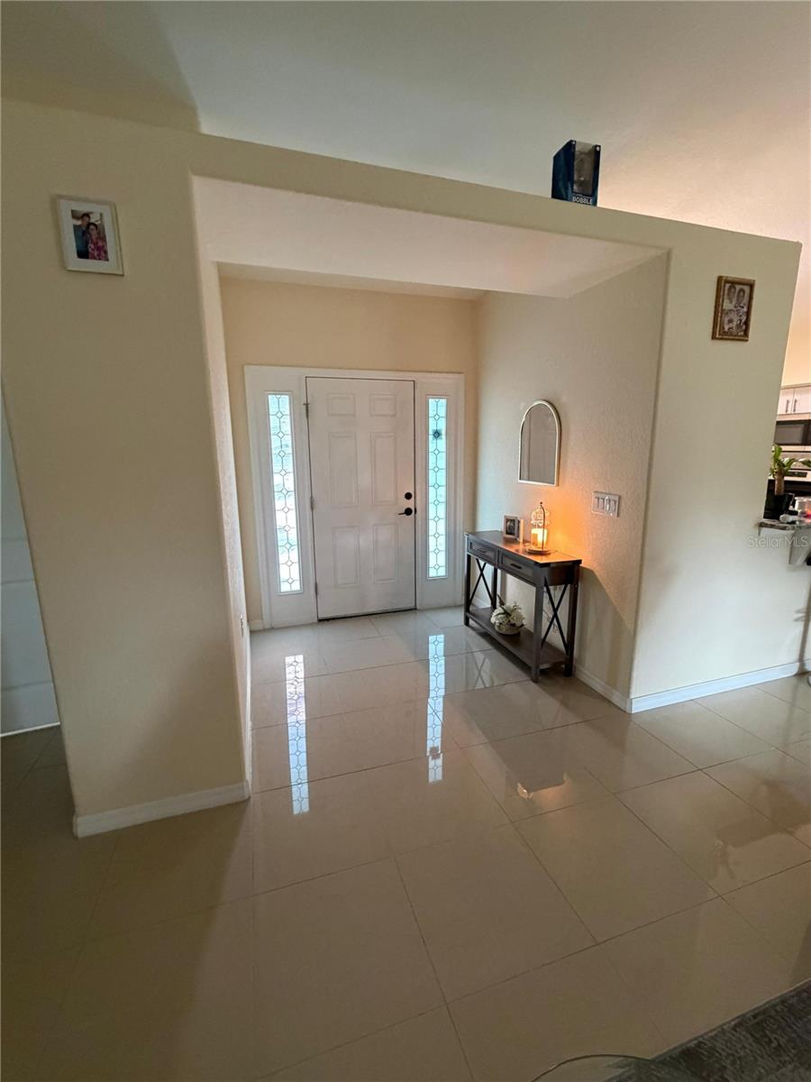 14220 Spring Hill Dr, Spring Hill, FL 34609 photo