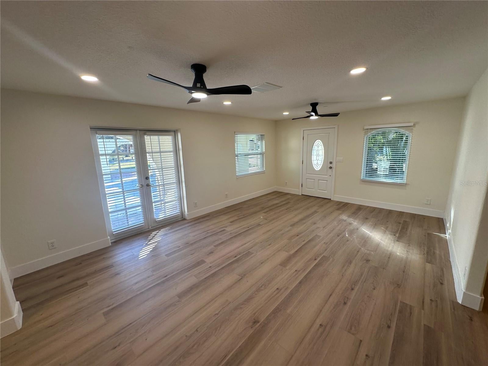 3111 W Spruce St, Tampa, FL 33607 photo