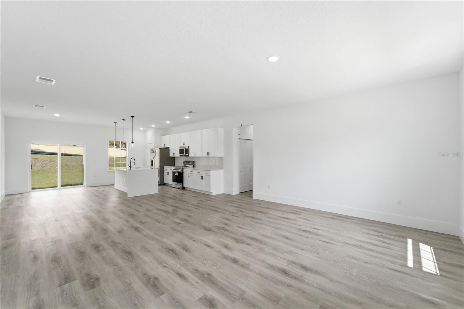 2861 W Dellwood St, Citrus Springs, FL 34433 photo