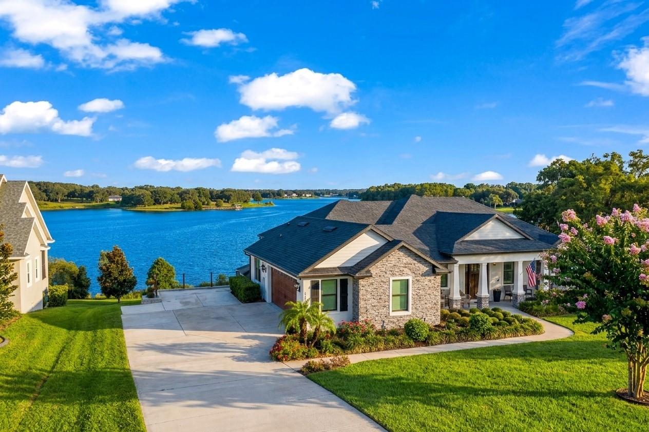 36751 Barrington Dr, Eustis, FL 32736