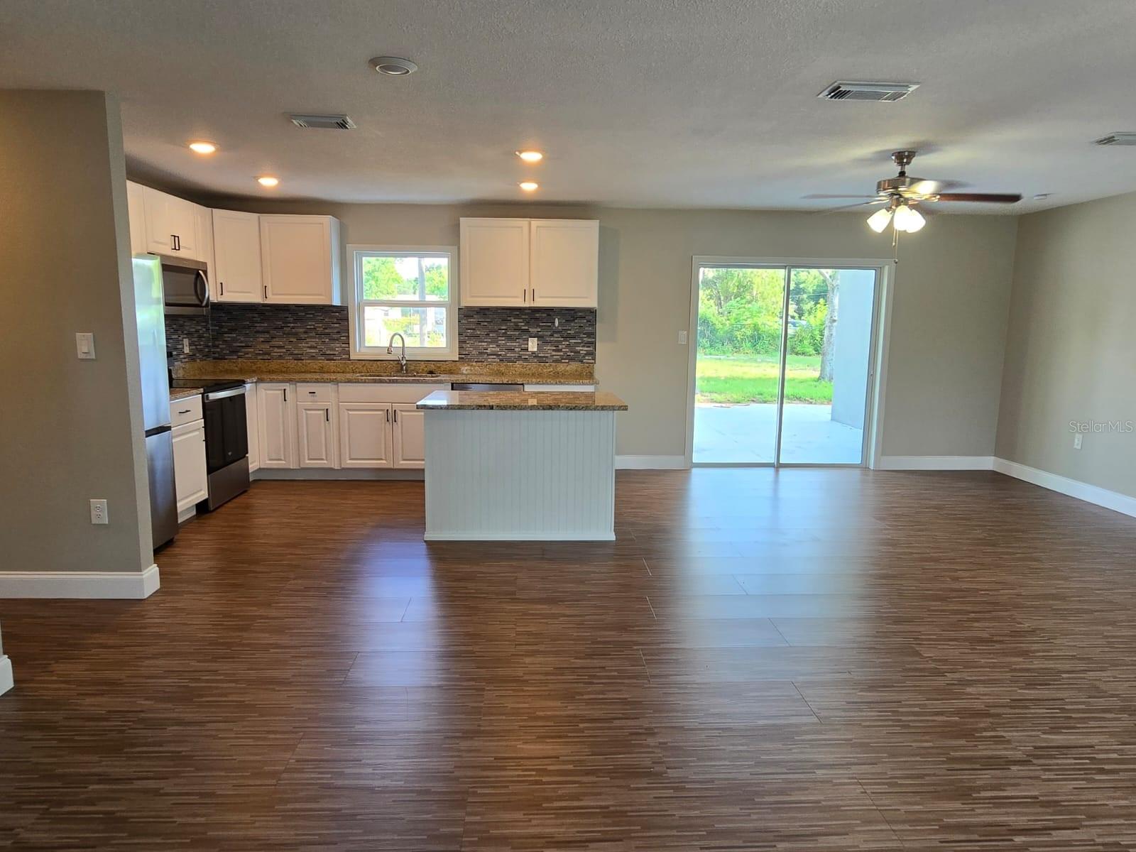 11548 Missouri St, Leesburg, FL 34788 photo