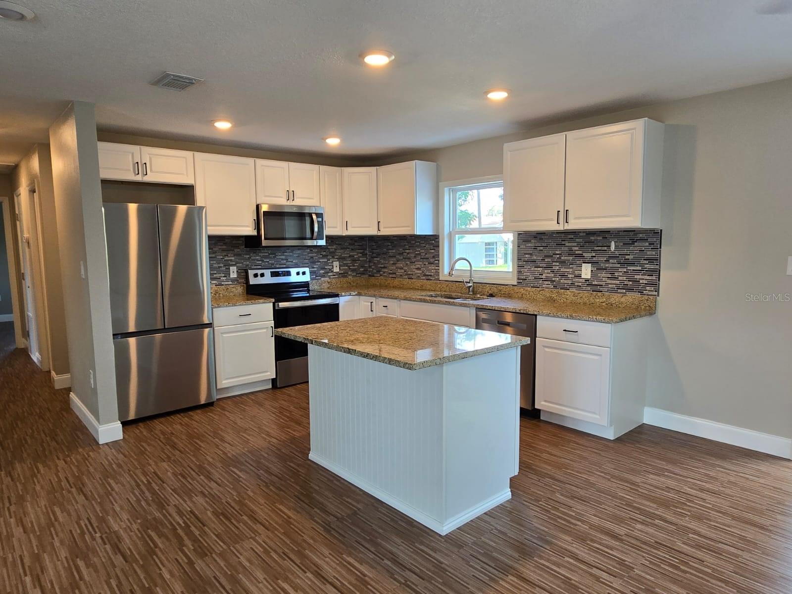 11548 Missouri St, Leesburg, FL 34788 photo