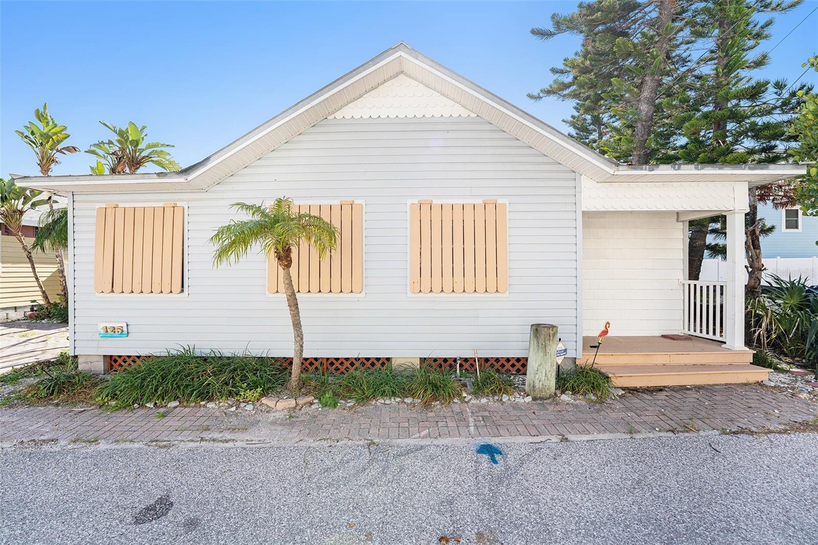 125 95 Ave, Treasure Island, FL 33706 photo