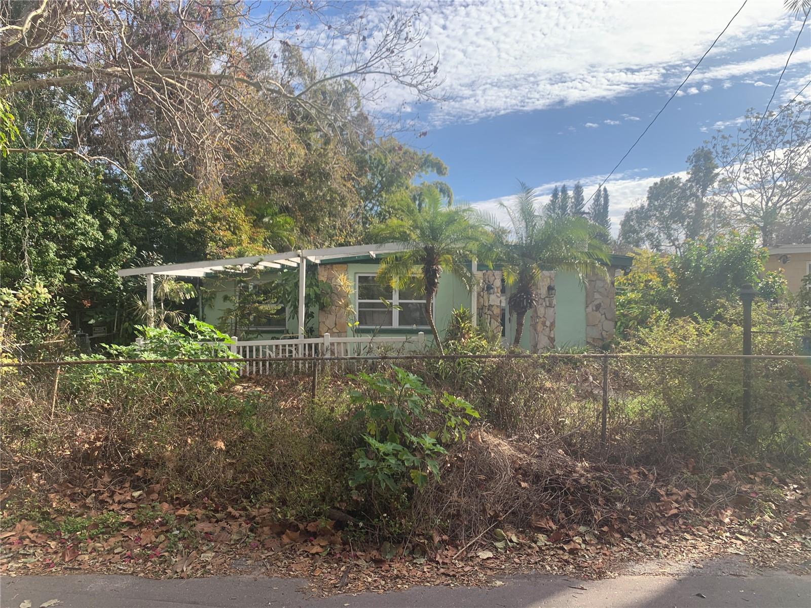 5853 39 St, Saint Petersburg, FL 33714 photo