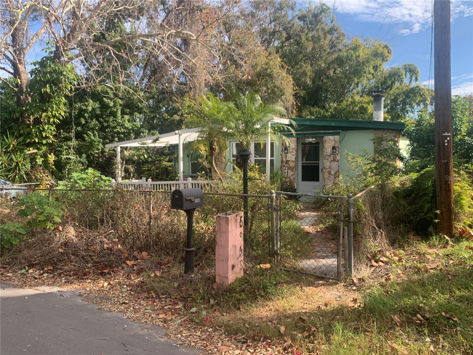 5853 39 St, Saint Petersburg, FL 33714 photo