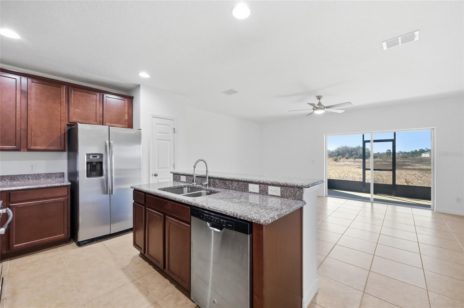 196 Primrose Dr, Davenport, FL 33837 photo