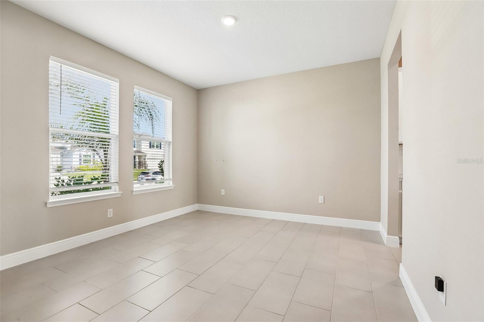 327 Mangrove Manor Dr, Apollo Beach, FL 33572 photo