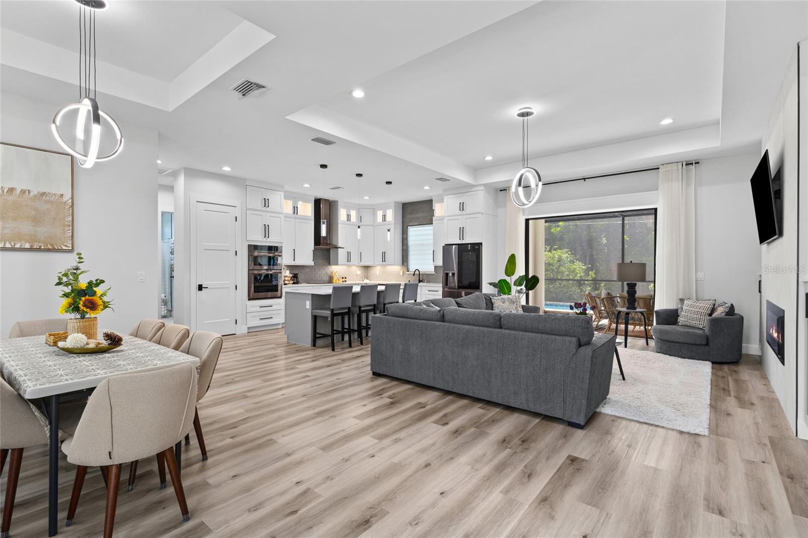 4722 Neptune Rd, Venice, FL 34293 photo