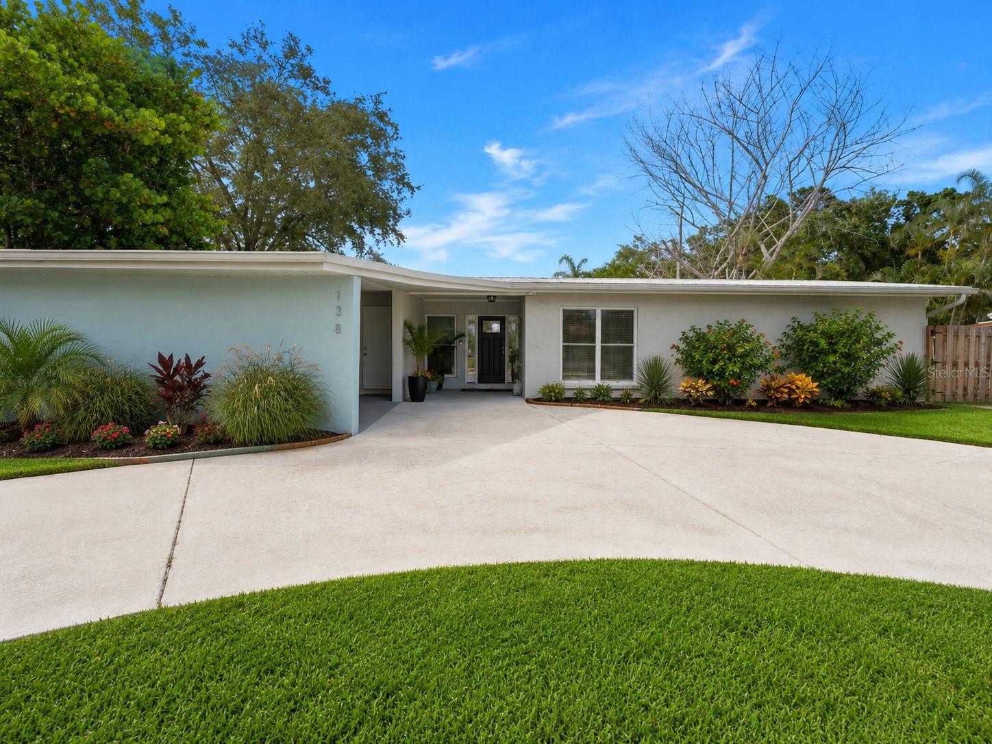 138 Holly Ave, Sarasota, FL 34243