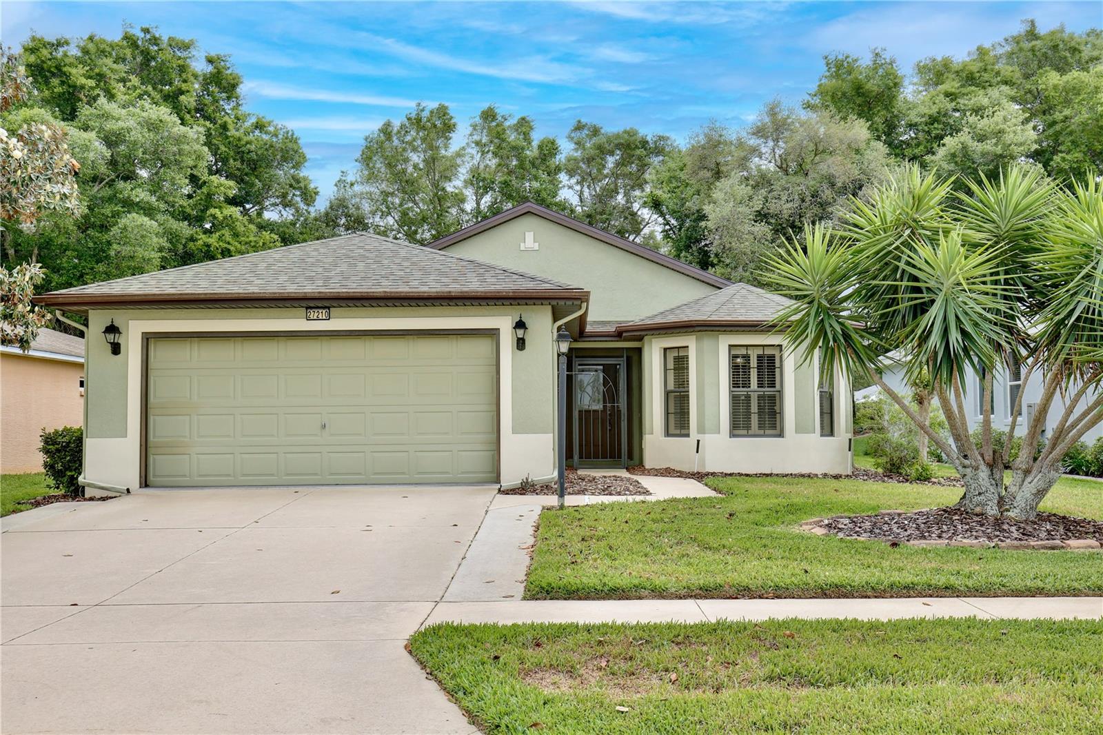 27210 Stoney Brook Dr, Leesburg, FL 34748