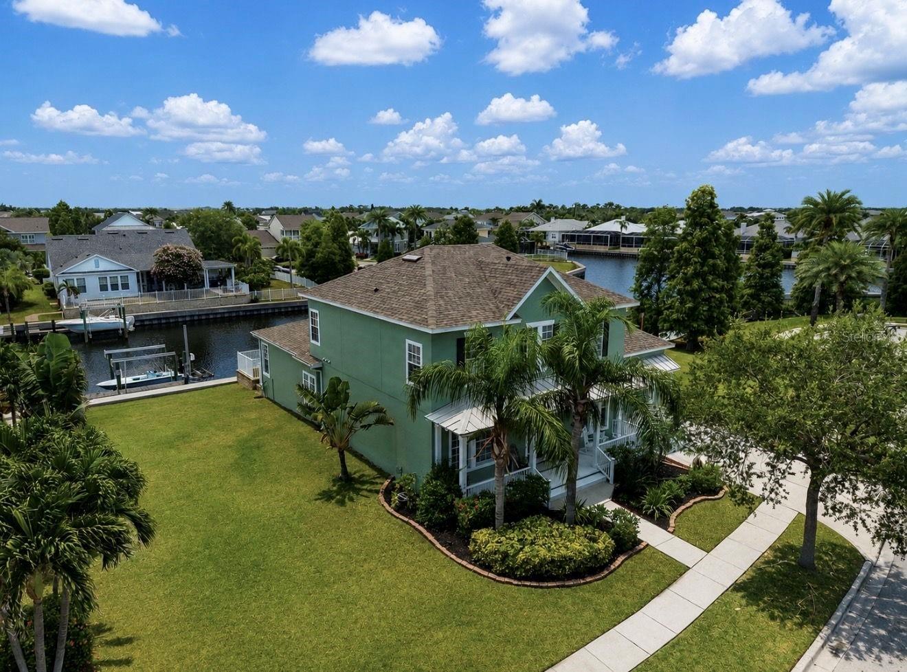5709 Sea Trout Pl, Apollo Beach, FL 33572 photo