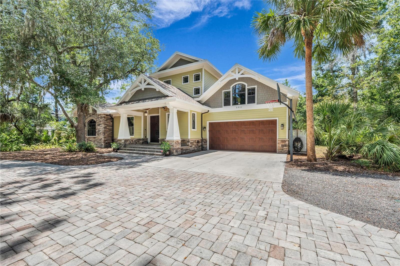 5911 River Forest Cir, Bradenton, FL 34203