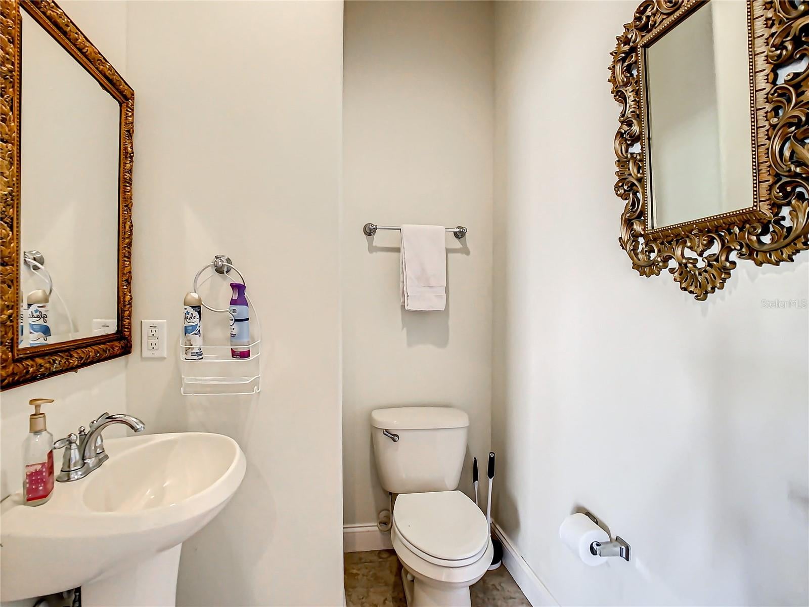 8735 Isla Bella Dr, Orlando, FL 32818 photo