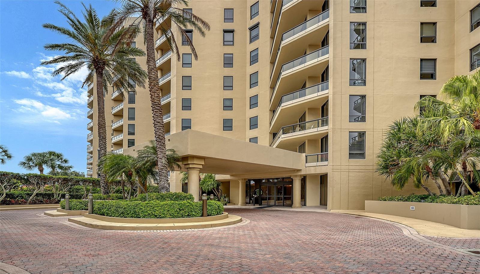 1281 Gulf Of Mexico Dr #111, Longboat Key, FL 34228 photo