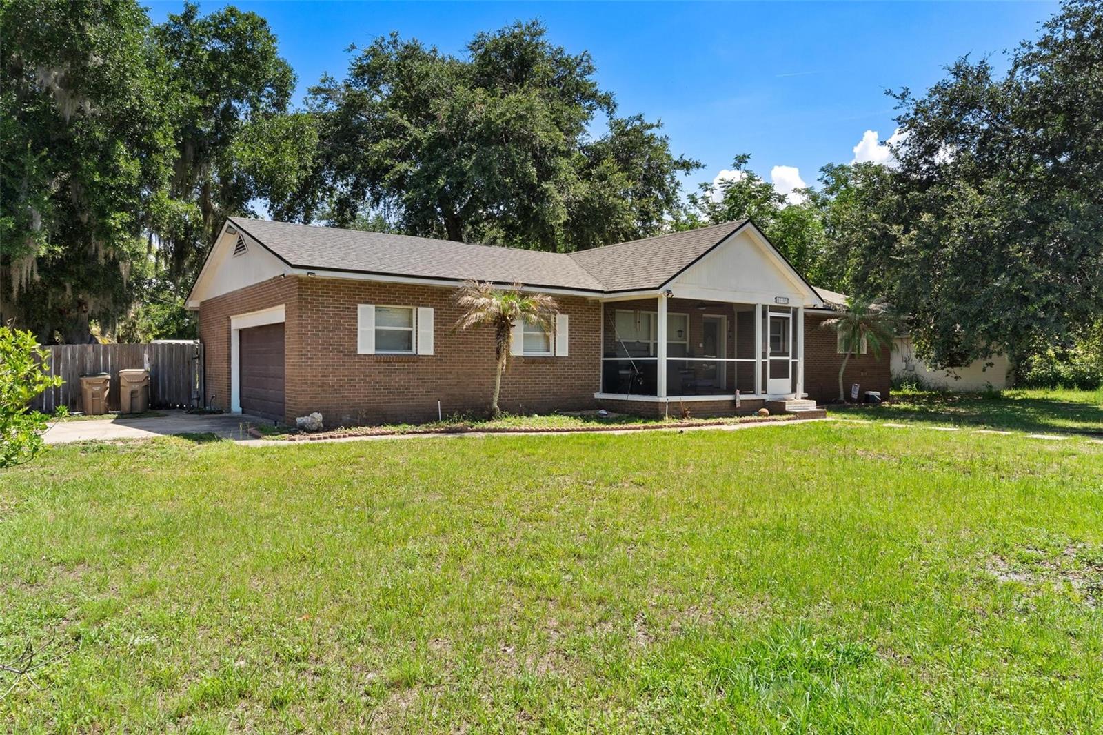 14407 Lake Junietta Dr, Tavares, FL 32778