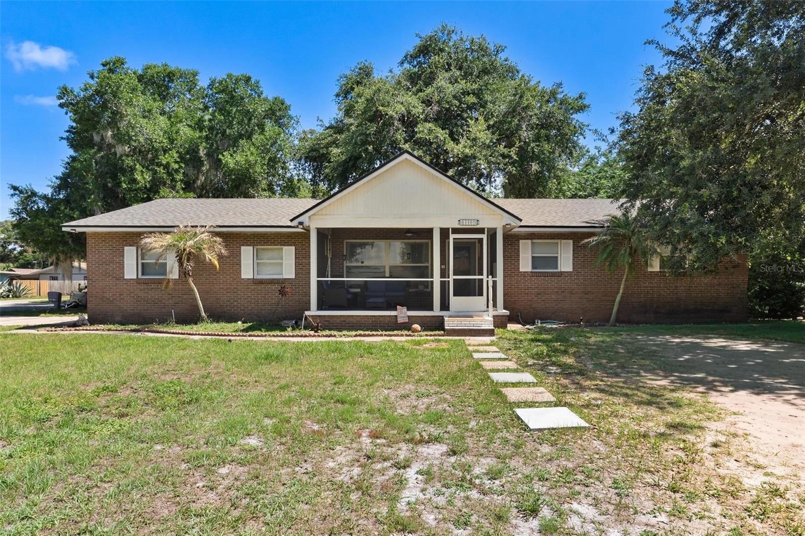 14407 Lake Junietta Dr, Tavares, FL 32778 photo