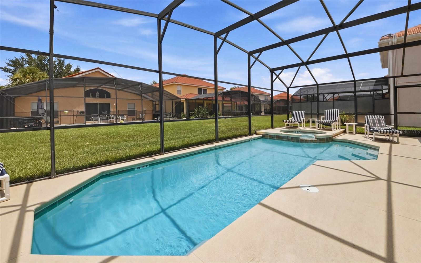 216 Sevilla Ave, Davenport, FL 33897 photo