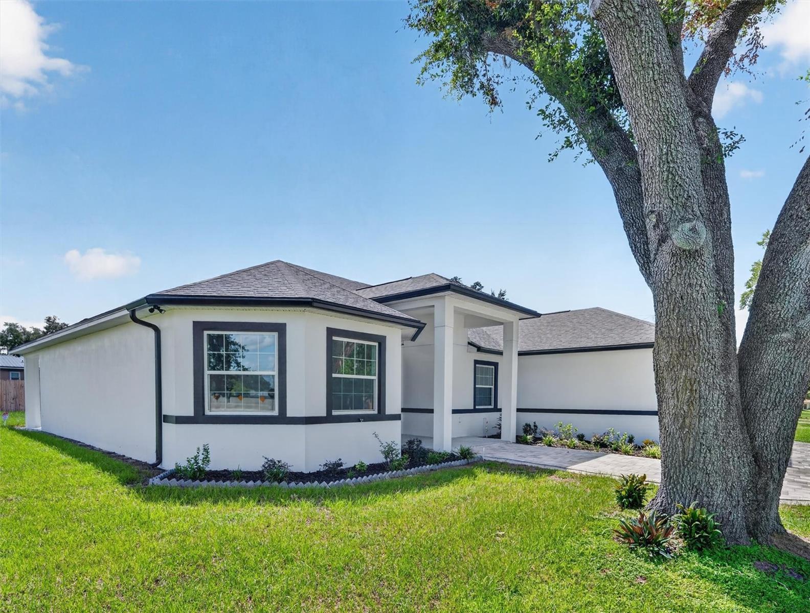 2302 Allen Dr, Plant City, FL 33563 photo