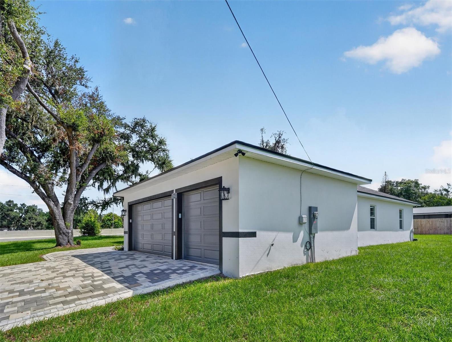 2302 Allen Dr, Plant City, FL 33563 photo