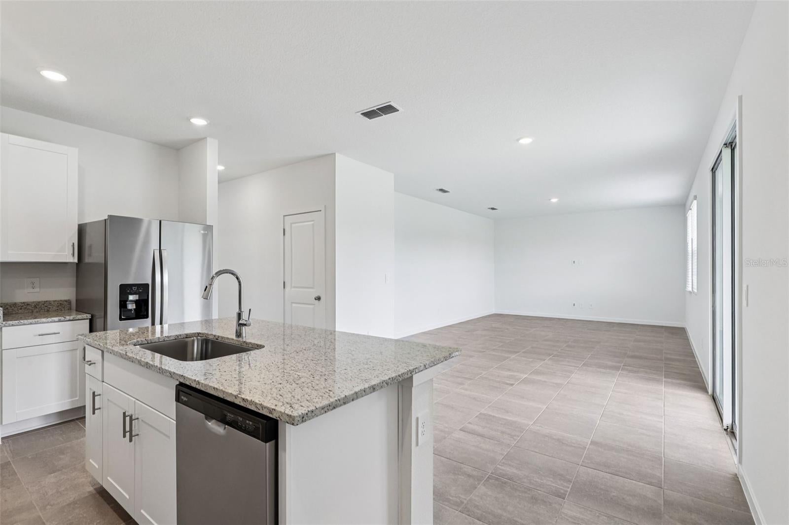 8 Wandering Creek Way, Palm Coast, FL 32164 photo