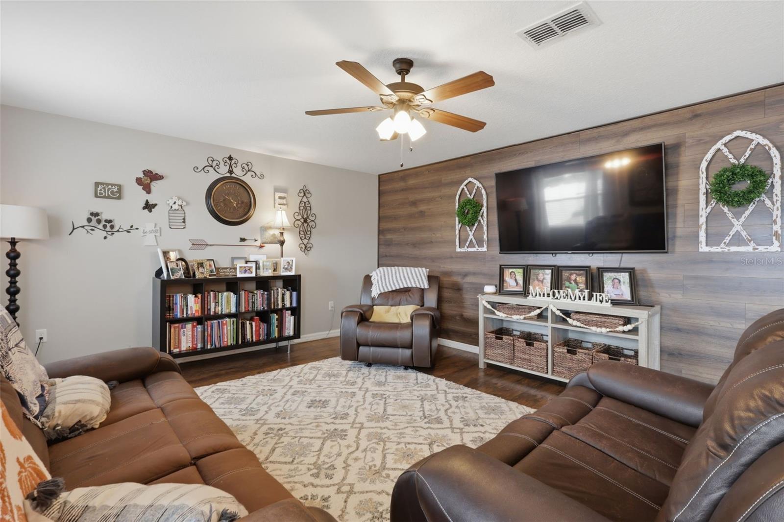 5260 NW Wisk Fern Cir, Port Saint Lucie, FL 34986 photo